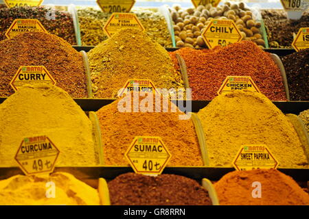 Spice Bazaar, Missir Tscharschi-Istanbul Stock Photo