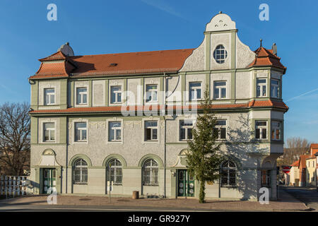 Municipal Office And Former Post In Krölpa, Saale Orla Kreis, Thuringia, Germany Stock Photo