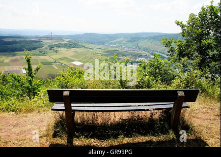 Bench High Above The Moselle Valley Of The Burgberg Near Ürzig Stock Photo