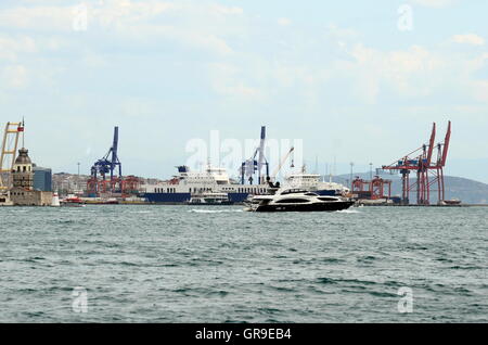 Haydarpasa Freight And Ferry Terminal, Asian Part Of Istanbul Stock Photo