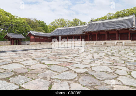 Plaza and Jeongjeon - the main hall of the Jongmyo Shrine in Seoul, South Korea. Stock Photo