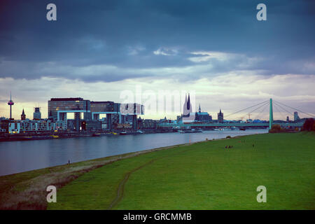 Cityscape Of Cologne With Kranhouses, Dom, Tv Tower And Rhine Stock Photo