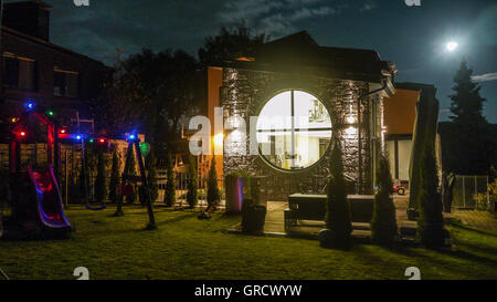 Modernes Wohnhaus Stock Photo: 87287527 - Alamy