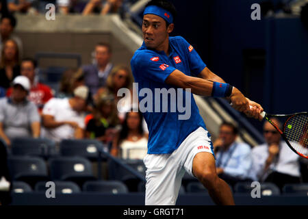 Flushing Meadows, New York, USA. 7th September, 2016. New York, USA. 7th September, 2016. Kei Nishikori of Japan during his quarter final match against Andy Murray of Great Britain at the United States Open Tennis Championships at Flushing Meadows, New York on Wednesday, September 7th © Adam Stoltman/Alamy Live News Credit:  Adam Stoltman/Alamy Live News Stock Photo