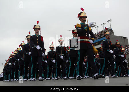 Sao Paulo, Brazil. 7th Sep, 2016. Soldiers take part in a parade held in commemoration of Brazil's 194th Independence Day in Sao Paulo, Brazil, on Sept. 7, 2016. Credit:  Rahel Patrasso/Xinhua/Alamy Live News Stock Photo