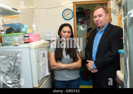 File. 7th Sep, 2016. Hong Kong refugees helped hide Edward Snowden after NSA leak. Supporters are raising funds to try to help refugees who helped hide him when he went on the run in Hong Kong in 2013. Until now, the whereabouts of Snowden in the weeks after he leaked secret intelligence documents had remained a mystery. But it has now been revealed he was staying with refugees in cramped and impoverished flats in some of the poorer parts of the city. A whistleblower lawyer in Hong Kong, R. Tibbo, disclosed the details in an interview with Canada's National Post. Tibbo said Snowden had s Stock Photo