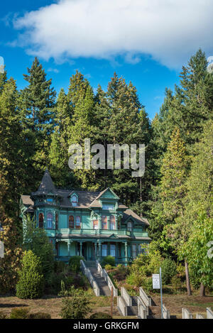 The Shelton McMurphey Johnson House in Eugene, Oregon. Stock Photo