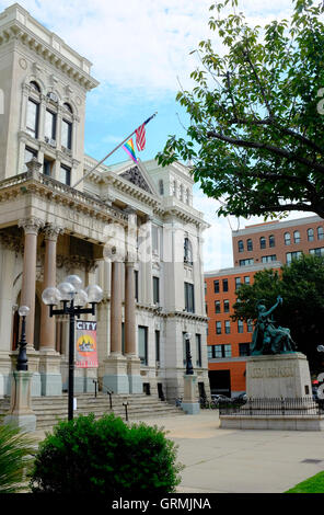 City Hall of Jersey City with Soldiers & Sailors Monument in foreground,New Jersey,USA Stock Photo