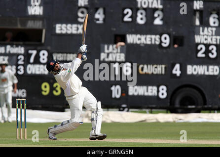 Danish Kaneria is caught behind off of the bowling of Kabir Ali of Worcs to leave his team mate Ryan ten Doeschate stranded on 94 not out - Essex CCC vs Worcestershire CCC - LV County Championship Division Two at Castle Park, Colchester -  21/08/08 Stock Photo