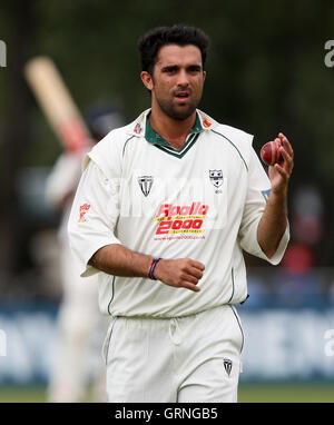 Kabir Ali of Worcs - Essex CCC vs Worcestershire CCC - LV County Championship Division Two at Castle Park, Colchester -  20/08/08 Stock Photo