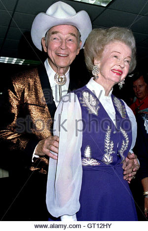 ROY ROGERS with wife Dale Evans and daughters Cheryl Darlene Stock ...