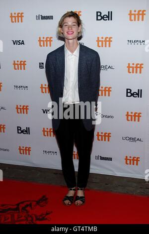 Toronto, ON. 8th Sep, 2016. at arrivals for FREE FIRE Premiere at Toronto International Film Festival 2016, Ryerson Theatre, Toronto, ON September 8, 2016. Credit:  James Atoa/Everett Collection/Alamy Live News Stock Photo