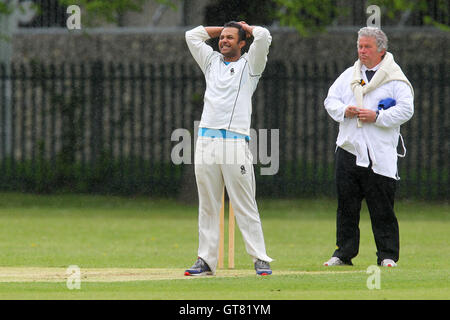 S Saeed in bowling action for Barking - Barking CC vs Goresbrook CC ...