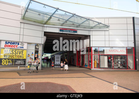 Cwmbran Shopping Centre In Cwmbran, South Wales Stock Photo - Alamy