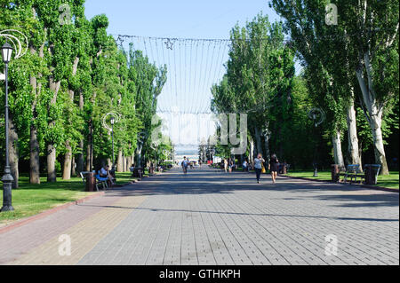 Volgograd, Russia - June 27, 2016: Beautiful view on pedestrian street Alley of Heroes . Stock Photo