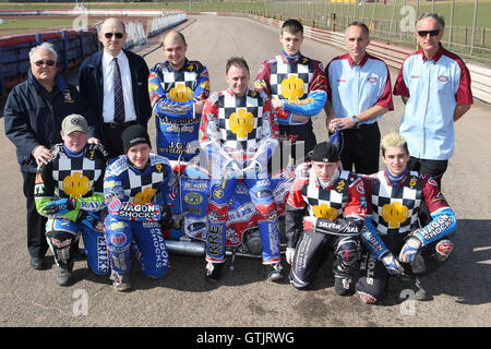 Hackney Hawks riders line up for a team photo - Hackney Hawks Speedway ...