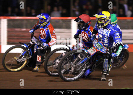 Heat 5: Jonas Davidsson (blue), Chris Holder (green), Leigh Lanham (red) and Magnus Zetterstrom - Lakeside Hammers vs Poole Pirates - Sky Sports Elite League Play-Off Grand Final, First Leg at Arena Essex, Purfleet - 06/10/08 Stock Photo