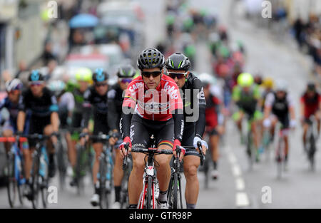Honiton, Devon, UK, 9th September 2016. The Tour of Britain, Stage 6 Sidmouth to Haytor.  Tony Gallopin of Team Lotto Soudal in the middle of the peloton on Honiton High Street. Credit:  David Partridge / Alamy Live News Stock Photo