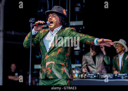 The Cuban Brothers at Bestival Robin Hill Country Park Isle of Wight Uk 09-09-16 Stock Photo