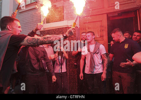 Kiev, Ukraine. 10th Sep, 2016. Kyiv Pechersk District Court gave bail MPs Bielecki and head Petrenko Kiev CC ''Azov'' Sergei Filimonov. This is the correspondent of ''112 Ukraine'' on the TV channel.''Picked as a preventive measure for the civilian leader of Azov housing in Kyiv Sergey Filimonov. He was given bail two deputies - Andrew Bielecki and Oleg Petrenko, '' - said the correspondent.Thus Pechersk court granted the request of the defense. Instead, prosecutors requested the preventive measure in the form of detention for 60 days. Credit:  ZUMA Press, Inc./Alamy Live News Stock Photo