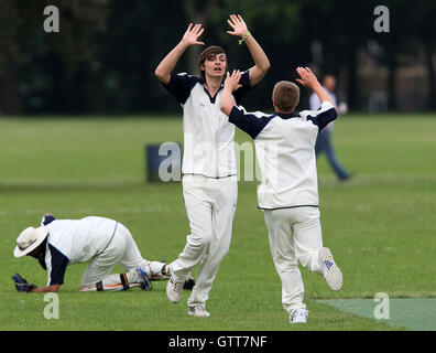 Victoria Park Juniors vs Island - Victoria Park Community Cricket League - 24/06/08 Stock Photo