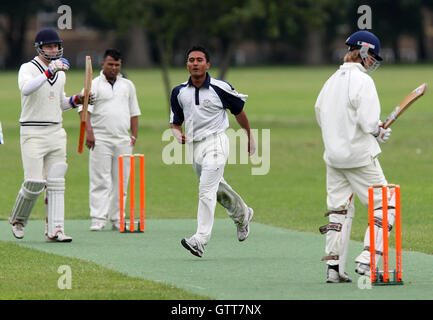 Victoria Park Juniors vs Island - Victoria Park Community Cricket League - 24/06/08 Stock Photo