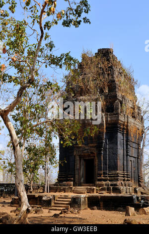 Koh Ker Angkorian site - Prasat (tower sanctuary) Stock Photo