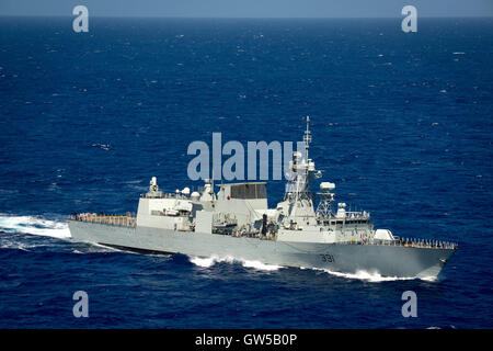 Royal Canadian Navy Halifax-class frigate Her Majestys Canadian Ship Vancouver steams in close formation during the Rim of the Pacific exercise June 22, 2016 in the Pacific Ocean. Twenty-six nations, more than 40 ships and submarines, more than 200 aircraft and 25,000 personnel are participating in RIMPAC. Stock Photo