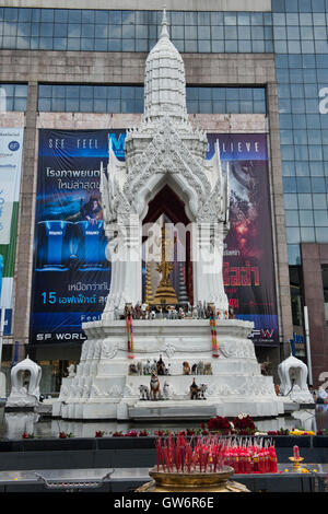 The Trimurti Shrine for praying for love, Bangkok, Thailand Stock Photo
