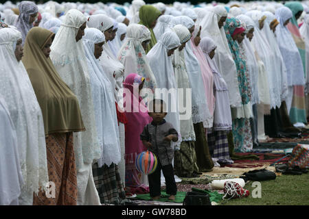 Indonesian Muslims attend for Eid al-Fitr prayers in Bogor, West Java ...