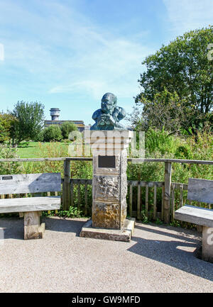 A bust of founder Sir Peter Scott by Jacqueline Shackleton on display  at the Slimbridge Wetland Centre Gloustershire England UK Stock Photo