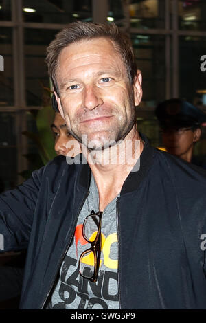 Tokyo, Japan. 14th September, 2016. American film and stage actor Aaron Eckhart arrives at Tokyo International Airport on September 14, 2016, Tokyo, Japan. Tom Hanks arrived with fellow actor Aaron Eckhart to promote their film Sully which hits Japanese theaters on September 24. Credit:  Rodrigo Reyes Marin/AFLO/Alamy Live News Stock Photo