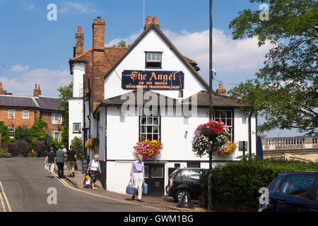 'The Angel' Pub And Henley Bridge On River Thames, Henley-on-Thames ...