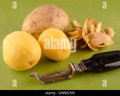 Potato peeler hi-res stock photography and images - Page 2 - Alamy