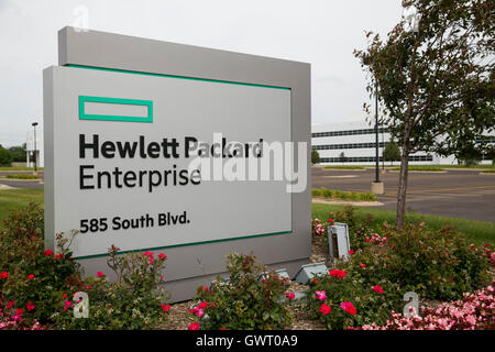 Hewlett Packard Enterprise HPE company name atop campus building