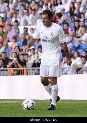 Corazon Classic Charity Football Match - Real Madrid Legends v Ajax Legends - Santiago Bernabeu Stadium  Featuring: Luis Figo Where: Madrid, Spain When: 05 Jun 2016 Stock Photo