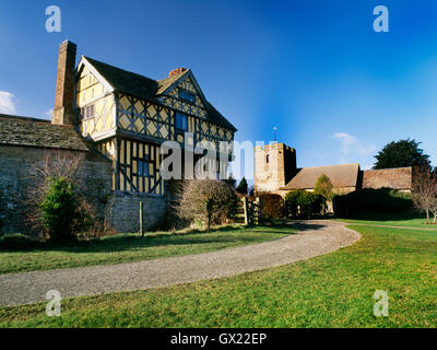 St John the Baptist's church & gatehouse to Stokesay Castle fortified manor house, Shropshire, first built in C13th by Lawrence of Ludlow. Stock Photo