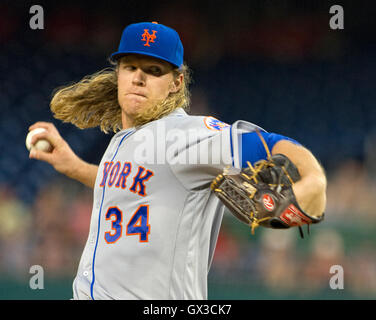 New York Mets Noah Syndergaard Trots The Bases After Hitting A Fourth 