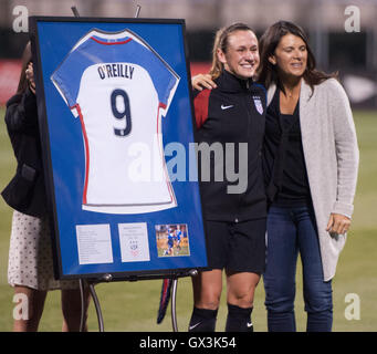 Columbus, U.S.A. 15th Sep, 2016. September 15, 2016: Heather O'Reilly (left) pose with former teammate Mia Hamm as she reites from the United States Women's Soccer Team. Columbus, OH, USA. Credit:  Brent Clark/Alamy Live News Stock Photo