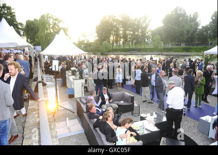 Summer party (Sommerfest) Produzentenfest at Haus der Kulturen der Welt (Schwangere Auster).  Where: Berlin, Germany When: 05 Jul 2016 Stock Photo