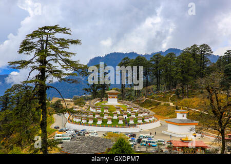 View of Dochula Pass, on the way from Thimphu to Punaka, overlooking the Himalayas, is a concentration of 108 chortens (stupas) Stock Photo