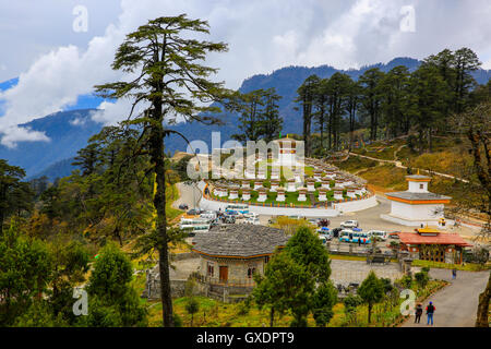 View of Dochula Pass, on the way from Thimphu to Punaka, overlooking the Himalayas, is a concentration of 108 chortens (stupas) Stock Photo