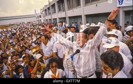 CIUDAD GUAYANA, VENEZUELA - Presidential candidate Carlos Andres Perez campaigning at Venalum plant, aluminum factory. October 1988 Stock Photo