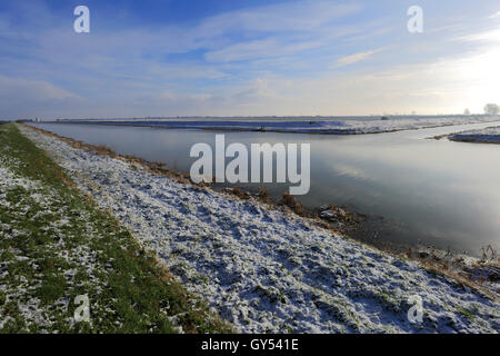 Winter snow; river Welland, Spalding town, Lincolnshire; England; UK Stock Photo