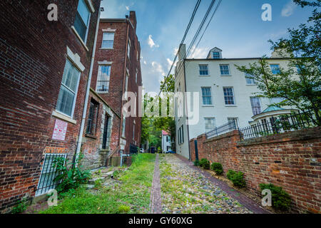 Alley and old buildings in the Old Town, of Alexandria, Virginia. Stock Photo