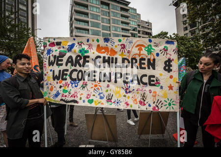 London, UK. 17th Sept, 2016. Refugees Welcome Here mass protest march to Parliament Square in Westminster Credit:  Guy Corbishley/Alamy Live News Stock Photo
