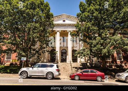 Jefferson-Madison Regional Library, former U.S. Post Office and Courts building, 201 East Market Street, Charlottesville, VA Stock Photo