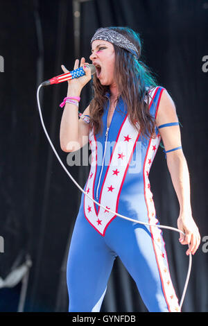 Chicago, Illinois, USA. 18th Sep, 2016. JULIETTE LEWIS of Juliette and The Licks performs live at Douglas Park during Riot Fest in Chicago, Illinois Credit:  Daniel DeSlover/ZUMA Wire/Alamy Live News Stock Photo