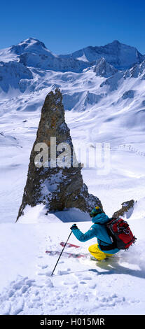 freerider in snowy mountain scenery, Grand Motte and Grande Casse in background, France, Savoie, Tignes Stock Photo