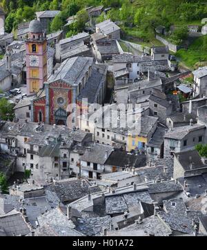 old town with ancient cathedral CollÚgiale Notre-Dame-de-l'Assomption, France, Alpes Maritimes, Tende Stock Photo